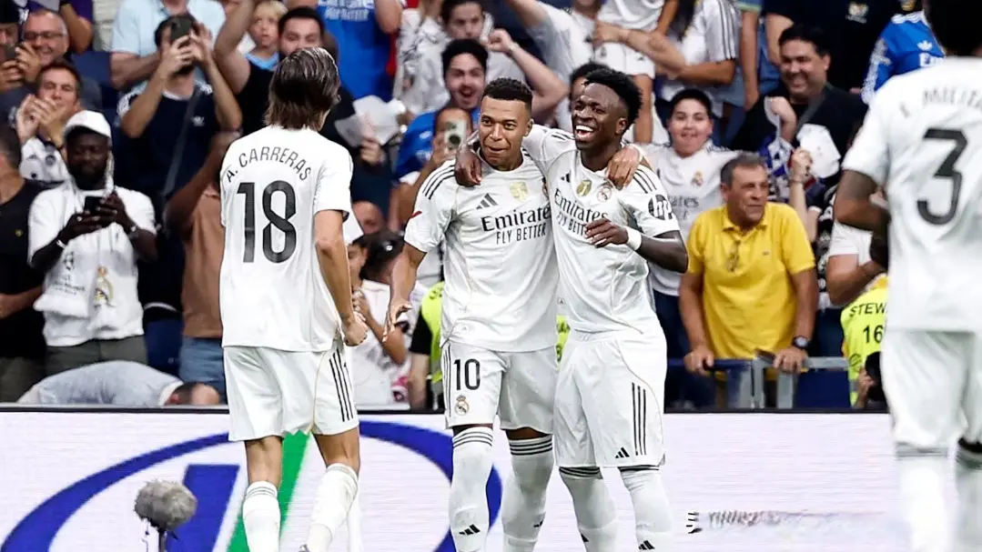 尼修斯, 到球员的掌 尼修斯, 到球员的掌