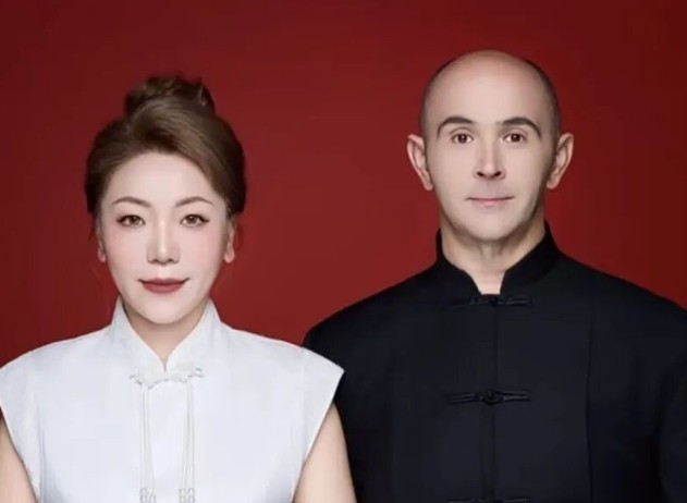 收编他成为 收编他成为