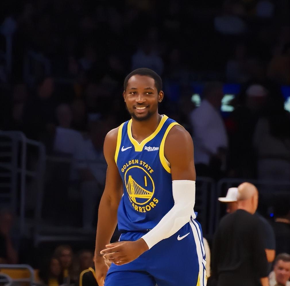 篮板, 还是先发, iobs