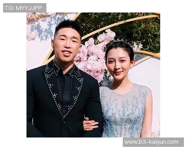 德云社副总烧饼现状:已成功挤进上流社会,打高尔夫、走世界范