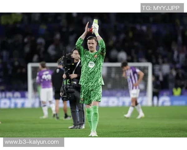 每体：在国王杯首发也出乎特狮的预料，但他仍不在巴萨方案中